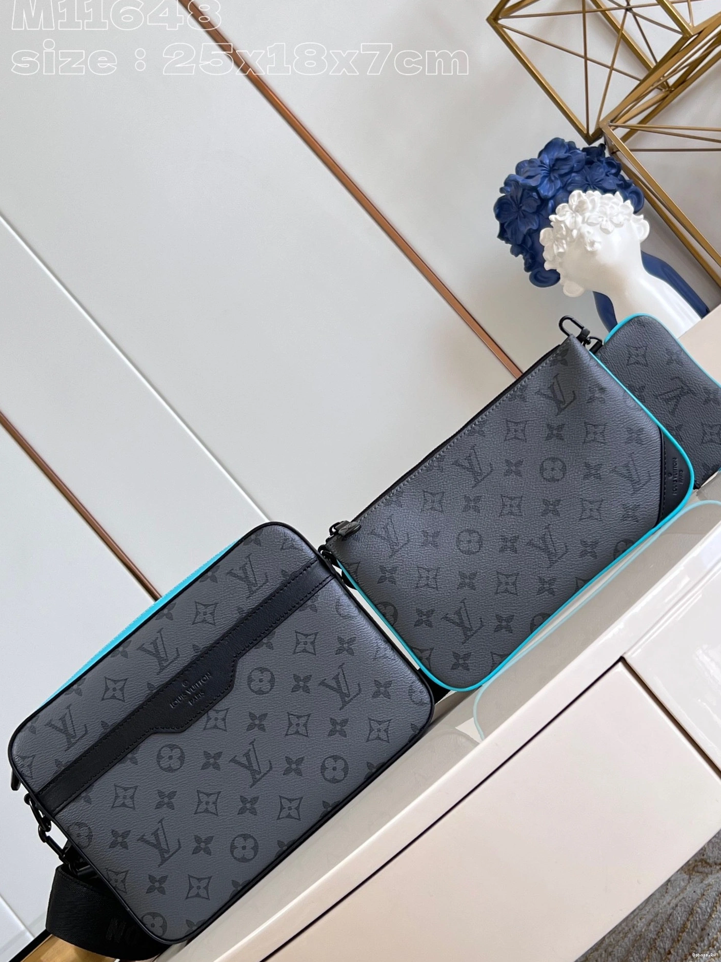 VUITTON MESSENGER LOUIS TRIO 0510